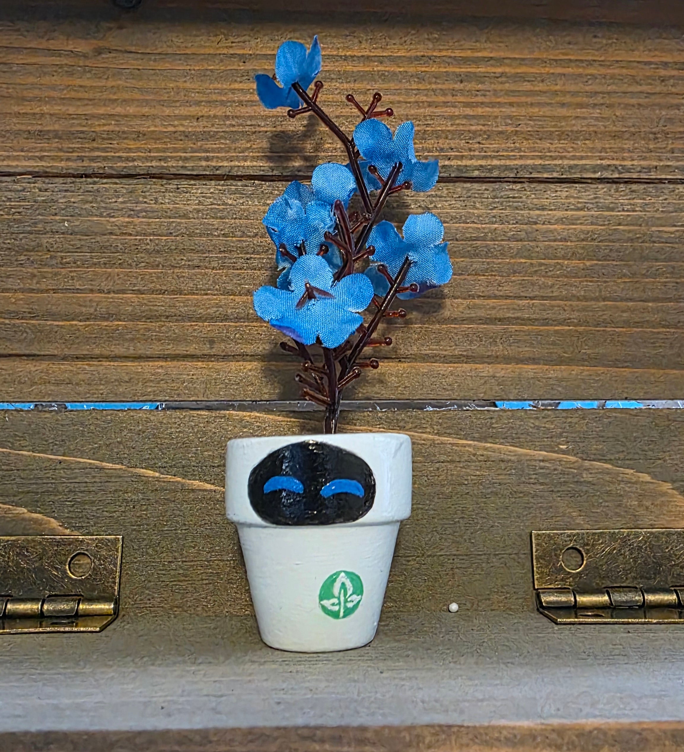 Girly White Robot - Mini Flower Pot